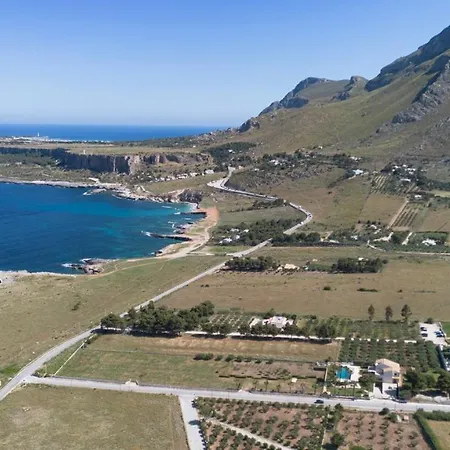 Casa Mirea Di Teti Con Piscina A